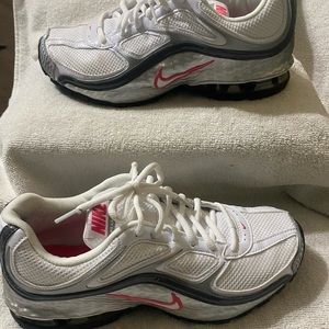 Nike REAX, like new, size 10